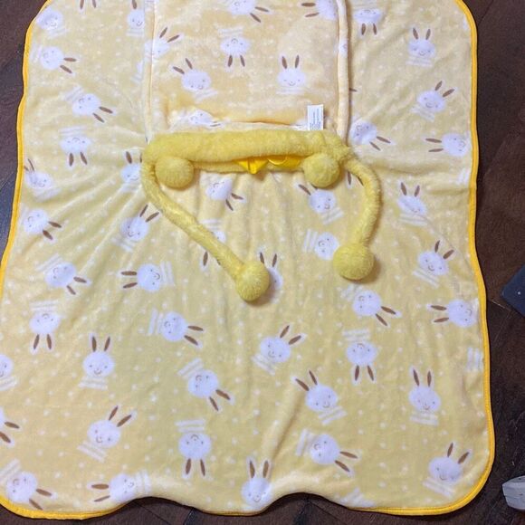 walmart baby chick plush nap blanket backpack daycare soft cozy - Picture 3 of 4